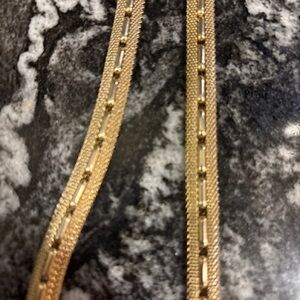 Stylish Gold Women's Belt